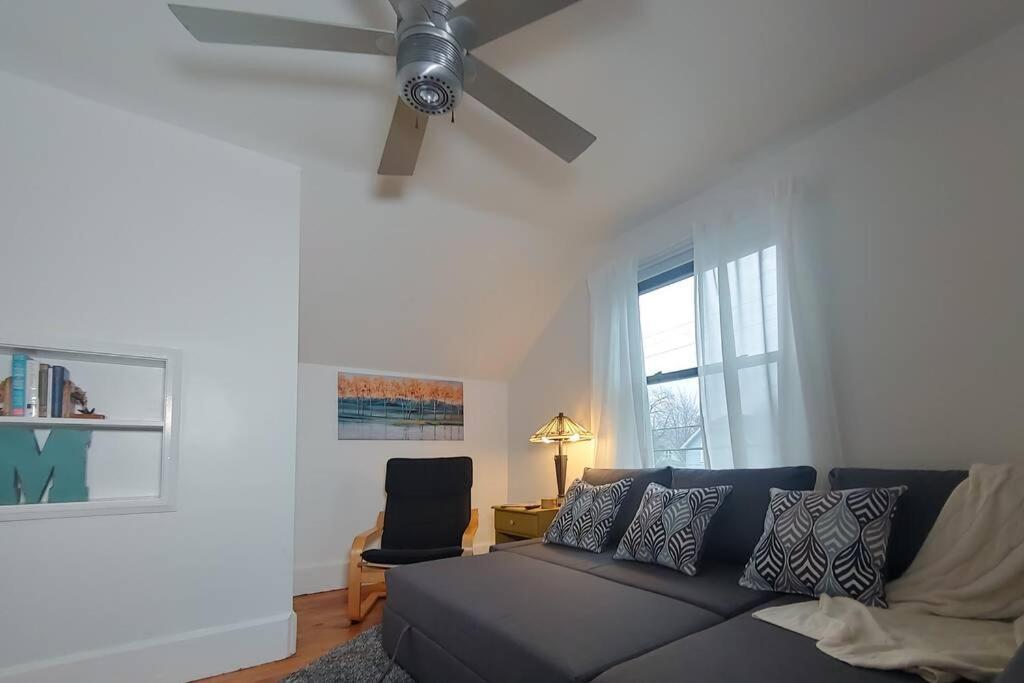 Historic W/Deck, King Bed & Air By Lake Michigan Manistee Ngoại thất bức ảnh
